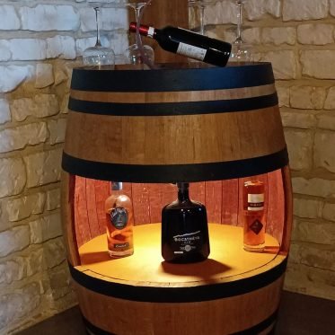 Tonneau bar avec éclairage intérieur