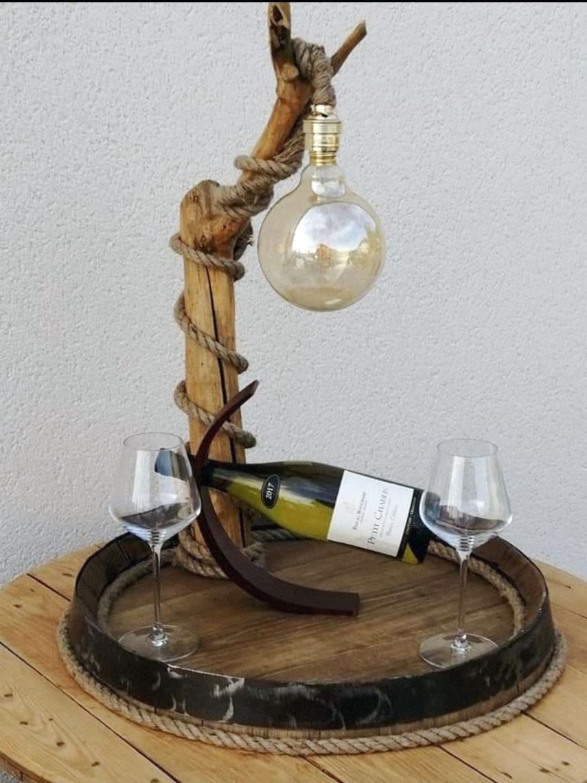 Tonneau aménagé pour le service du vin