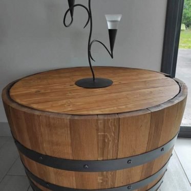 Table basse demi-tonneau avec lampe
