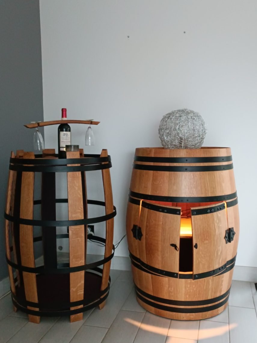 Tonneaux style industriel aspect brut avec éclairage